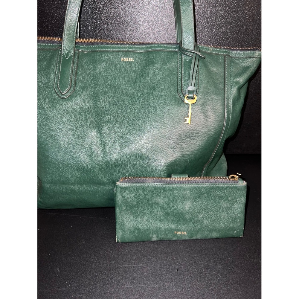Fossil Green Pebbled Leather Tote Bag and Matching Slim Bifold Wallet Set - Picture 2 of 6